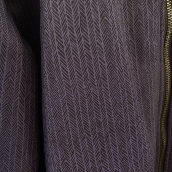 MEC mens size size xl, purple black design, like new, wind/rain resistant. soft - Picture 3 of 6